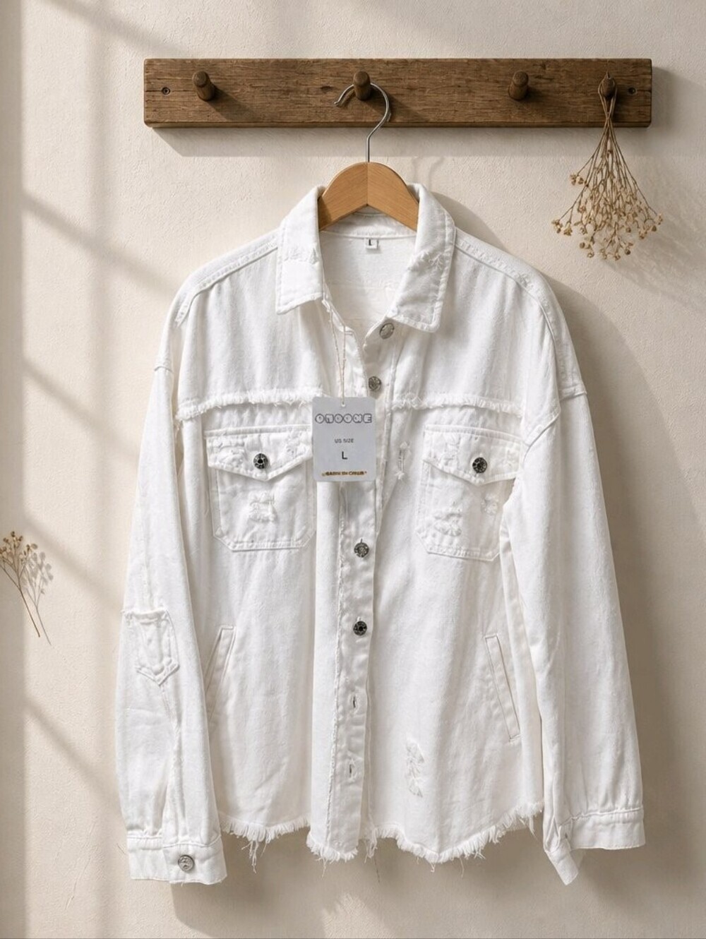 White Distressed Button-Up Denim Jacket Long Sleeves Pockets Sz LARGE